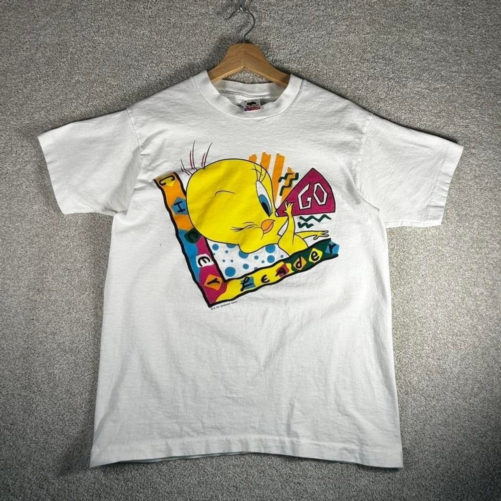 Vintage 90s Tweety bird looney tunes cheerleader single stitch tshirt M